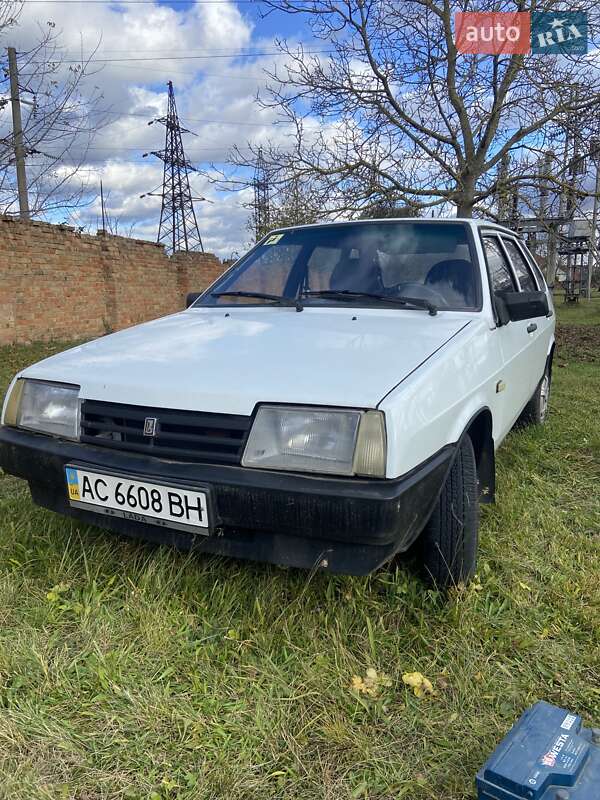 Хэтчбек ВАЗ / Lada 2109 2006 в Владимире фото 8 Хэтчбек ВАЗ / Lada 2109 2006 в Владимире