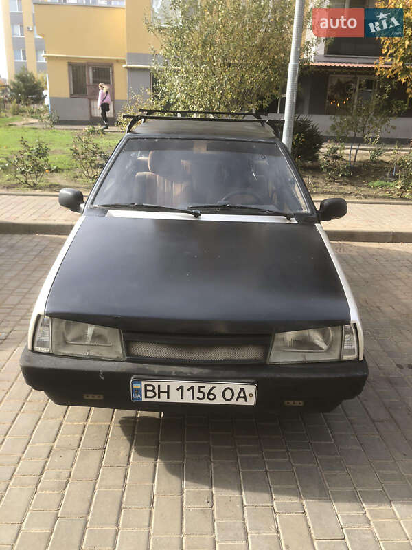 ВАЗ / Lada 2109 1988 ВАЗ / Lada 2109 1988