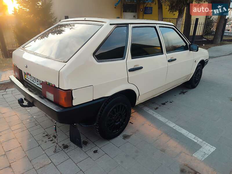 Хэтчбек ВАЗ / Lada 2109 1993 в Городке фото 6 Хэтчбек ВАЗ / Lada 2109 1993 в Городке