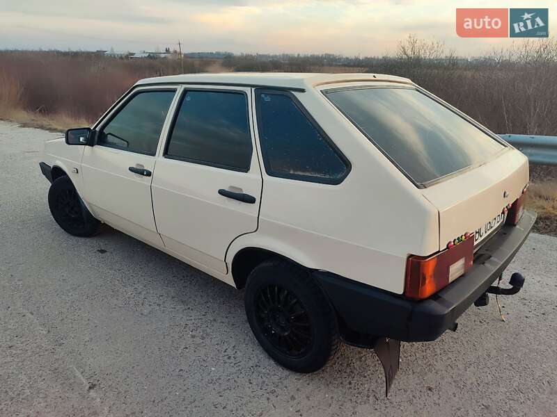 Хэтчбек ВАЗ / Lada 2109 1993 в Городке фото 9 Хэтчбек ВАЗ / Lada 2109 1993 в Городке