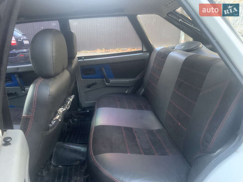 Хэтчбек ВАЗ / Lada 2109 1991 в Черновцах фото 7 Хэтчбек ВАЗ / Lada 2109 1991 в Черновцах