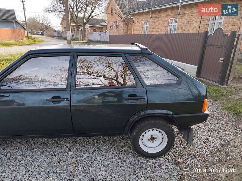 Хэтчбек ВАЗ / Lada 2109 2003 в Черновцах фото 8 Хэтчбек ВАЗ / Lada 2109 2003 в Черновцах