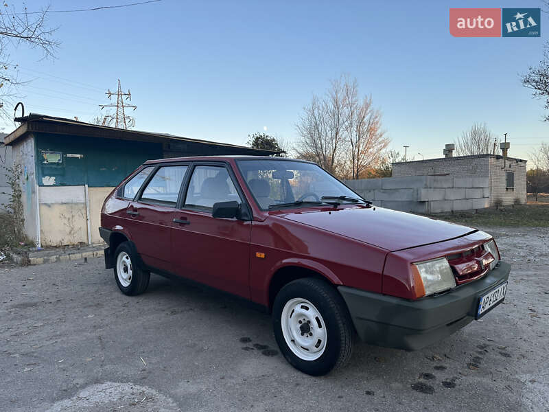 Хэтчбек ВАЗ / Lada 2109 1990 в Запорожье фото 4 Хэтчбек ВАЗ / Lada 2109 1990 в Запорожье