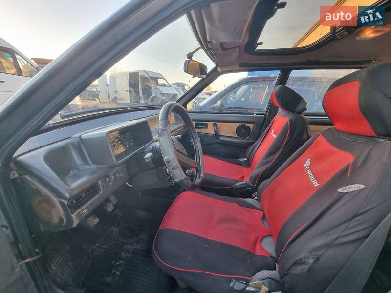 Хэтчбек ВАЗ / Lada 2109 1994 в Кременце фото 3 Хэтчбек ВАЗ / Lada 2109 1994 в Кременце
