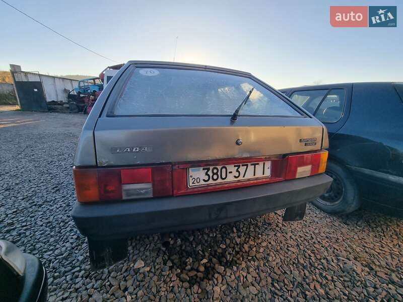 Хэтчбек ВАЗ / Lada 2109 1994 в Кременце фото 7 Хэтчбек ВАЗ / Lada 2109 1994 в Кременце