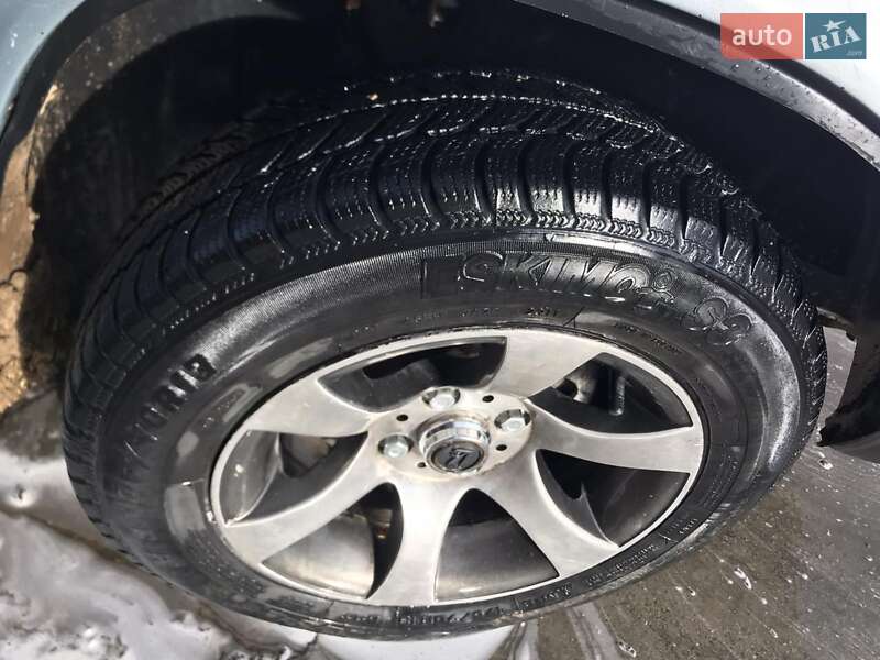 Хэтчбек ВАЗ / Lada 2109 2003 в Сторожинце