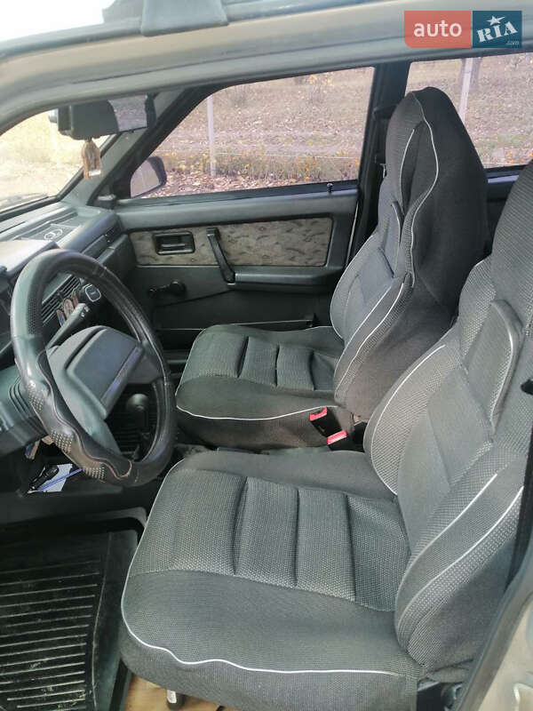 Хетчбек ВАЗ / Lada 2109 2003 в Харкові