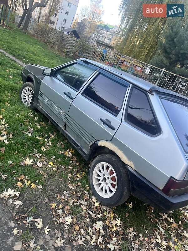 Хетчбек ВАЗ / Lada 2109 2002 в Софіївській Борщагівці фото 8 Хетчбек ВАЗ / Lada 2109 2002 в Софіївській Борщагівці