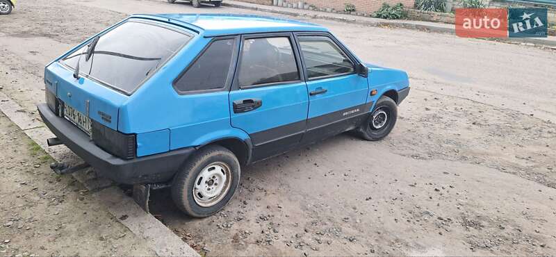 Хетчбек ВАЗ / Lada 2109 1992 в Вознесенську