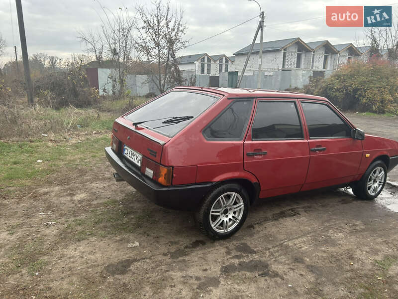 Хетчбек ВАЗ / Lada 2109 1996 в Черкасах фото 5 Хетчбек ВАЗ / Lada 2109 1996 в Черкасах