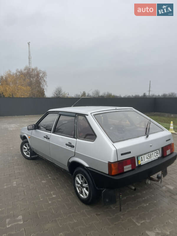 Хэтчбек ВАЗ / Lada 2109 2003 в Обухове фото 5 Хэтчбек ВАЗ / Lada 2109 2003 в Обухове