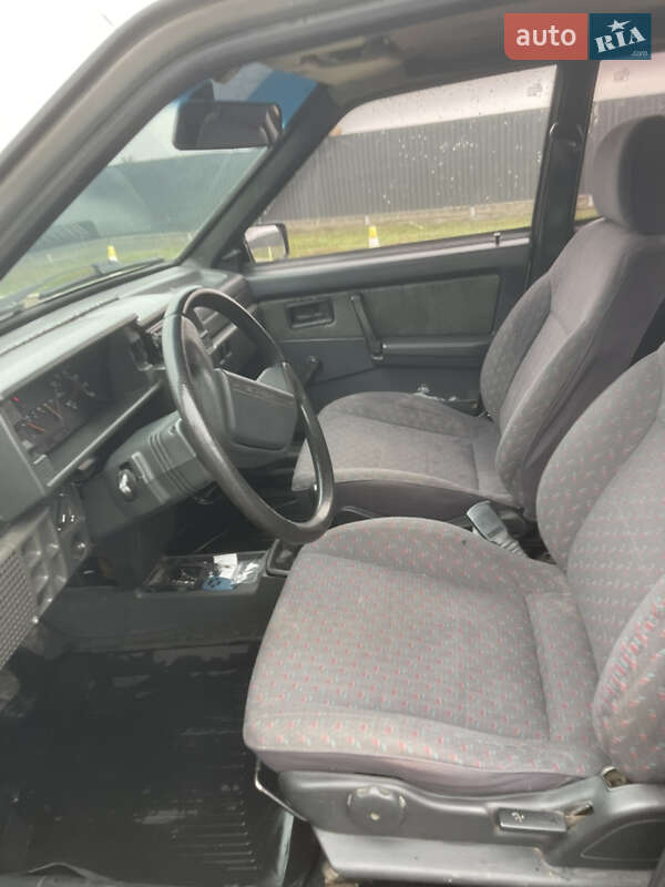 Хэтчбек ВАЗ / Lada 2109 2003 в Обухове фото 9 Хэтчбек ВАЗ / Lada 2109 2003 в Обухове