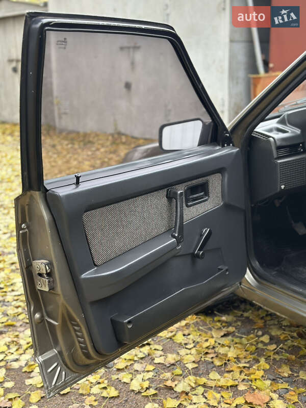 Хетчбек ВАЗ / Lada 2109 2001 в Рівному фото 27 Хетчбек ВАЗ / Lada 2109 2001 в Рівному