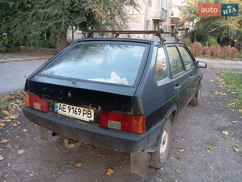 Хэтчбек ВАЗ / Lada 2109 2003 в Кривом Роге фото 7 Хэтчбек ВАЗ / Lada 2109 2003 в Кривом Роге
