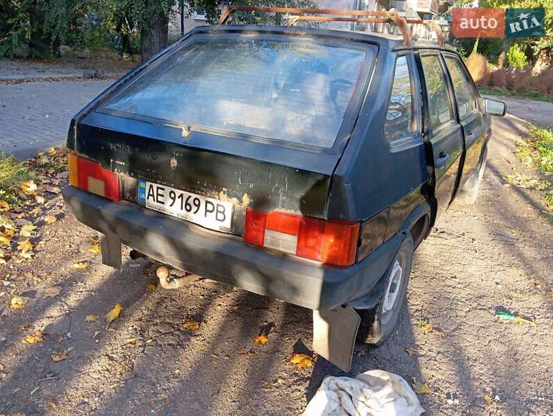 Хэтчбек ВАЗ / Lada 2109 2003 в Кривом Роге фото 10 Хэтчбек ВАЗ / Lada 2109 2003 в Кривом Роге