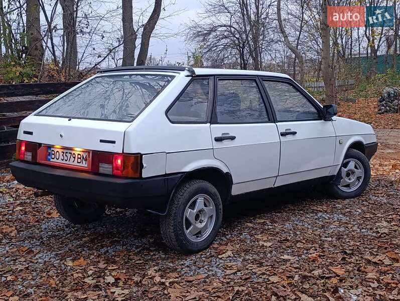 Хетчбек ВАЗ / Lada 2109 1992 в Хоросткові фото 9 Хетчбек ВАЗ / Lada 2109 1992 в Хоросткові