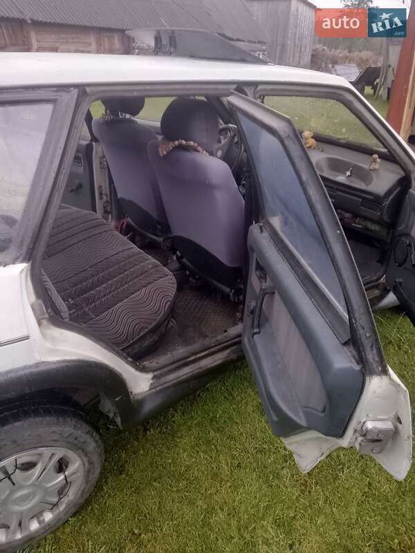 Хэтчбек ВАЗ / Lada 2109 1992 в Ровно