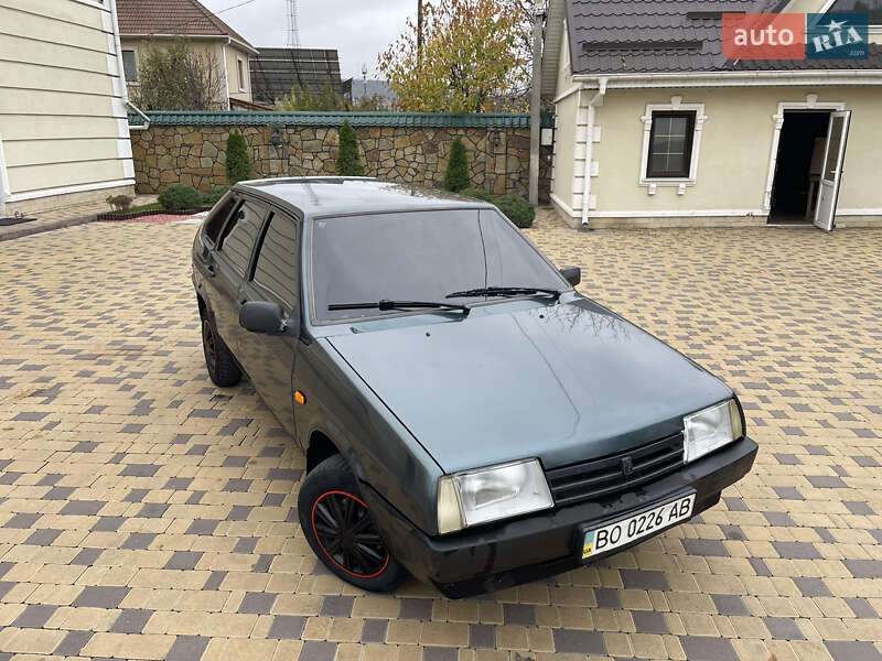 Хэтчбек ВАЗ / Lada 2109 2005 в Могилев-Подольске фото 2 Хэтчбек ВАЗ / Lada 2109 2005 в Могилев-Подольске