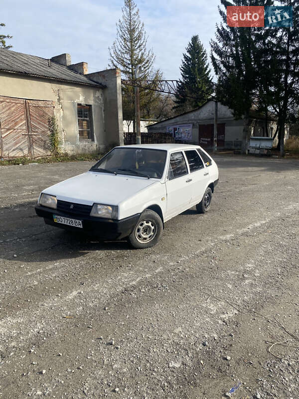 Хетчбек ВАЗ / Lada 2109 2001 в Збаражі фото 2 Хетчбек ВАЗ / Lada 2109 2001 в Збаражі
