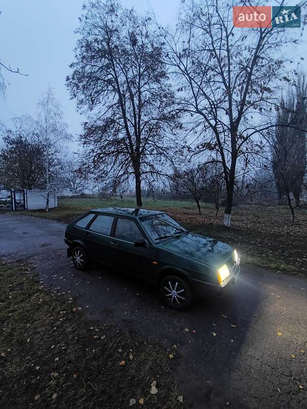 Хетчбек ВАЗ / Lada 2109 1995 в Карлівці