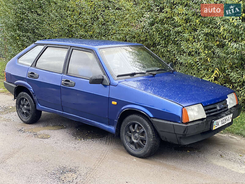 Хэтчбек ВАЗ / Lada 2109 2002 в Виннице