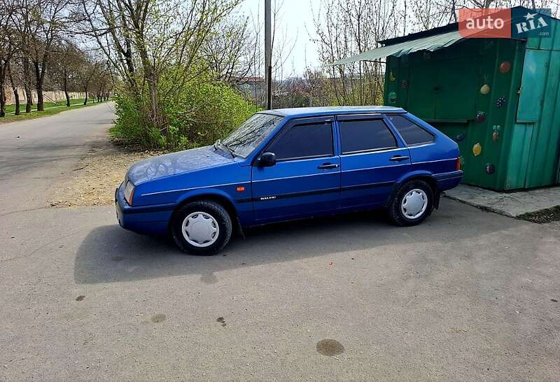 Хетчбек ВАЗ / Lada 2109 1998 в Херсоні фото 3 Хетчбек ВАЗ / Lada 2109 1998 в Херсоні