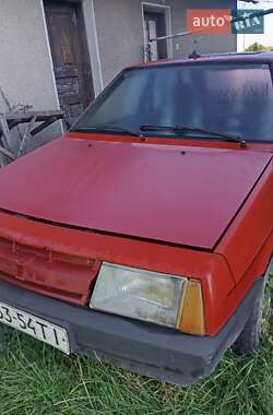 Хэтчбек ВАЗ / Lada 2109 1990 в Золочеве