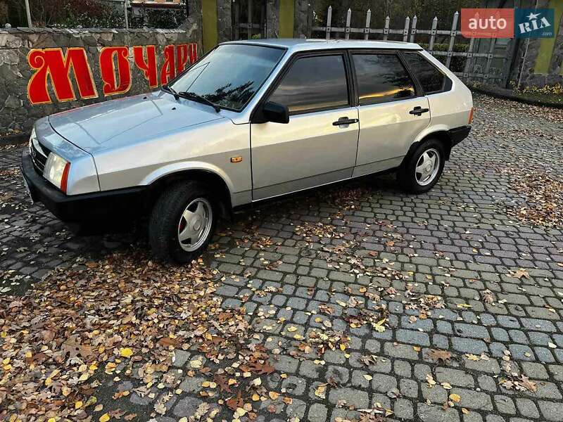 Хетчбек ВАЗ / Lada 2109 1988 в Івано-Франківську
