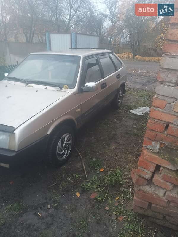 Хэтчбек ВАЗ / Lada 2109 1999 в Полтаве