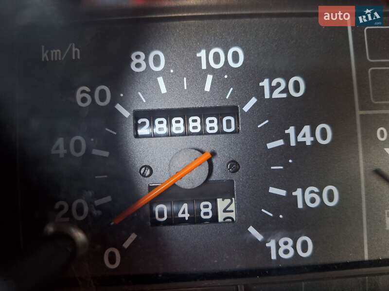 Хетчбек ВАЗ / Lada 2109 2004 в Чернівцях