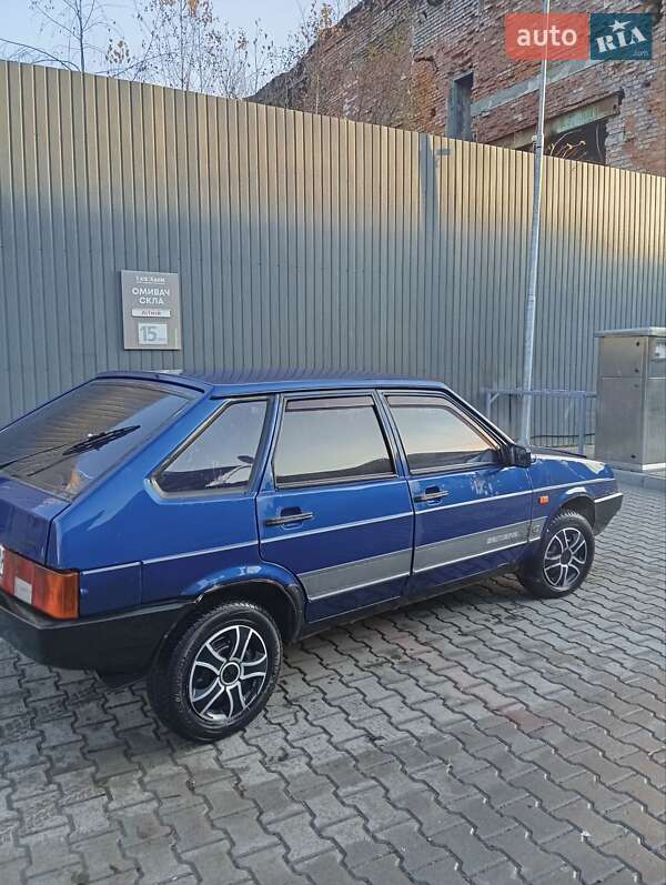 Хетчбек ВАЗ / Lada 2109 2002 в Коломиї фото 11 Хетчбек ВАЗ / Lada 2109 2002 в Коломиї