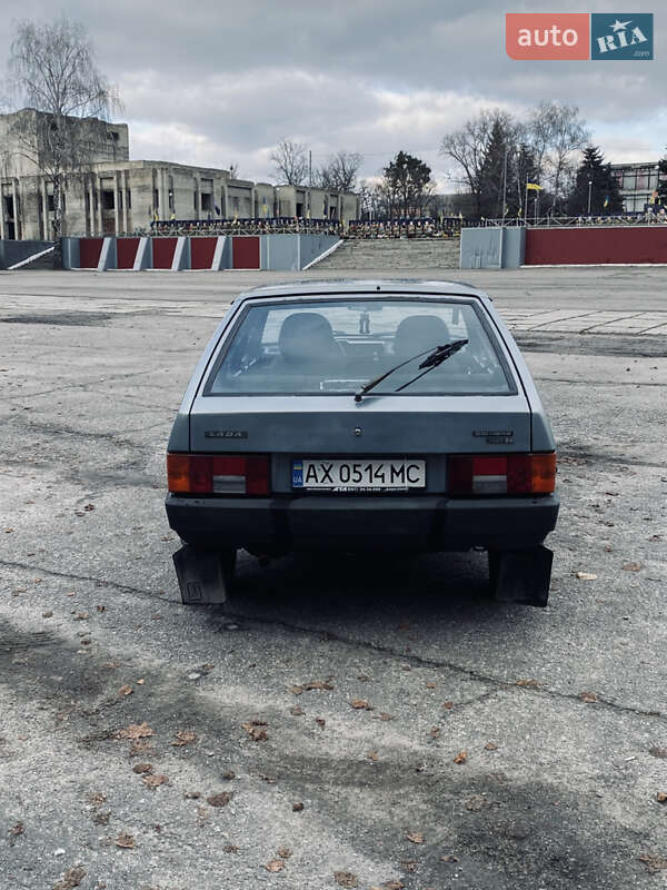 Хетчбек ВАЗ / Lada 2109 2002 в Валках фото 6 Хетчбек ВАЗ / Lada 2109 2002 в Валках