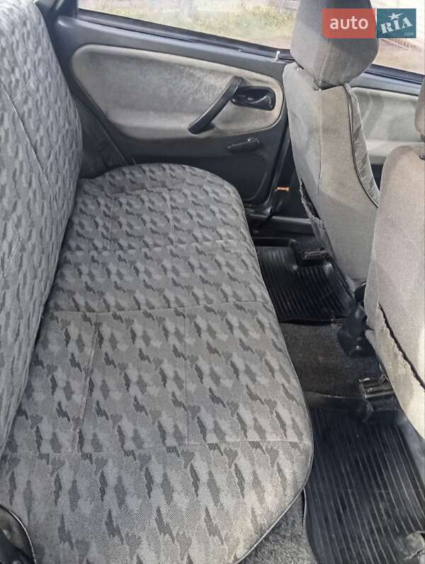 Хетчбек ВАЗ / Lada 2109 2002 в Коломиї фото 5 Хетчбек ВАЗ / Lada 2109 2002 в Коломиї