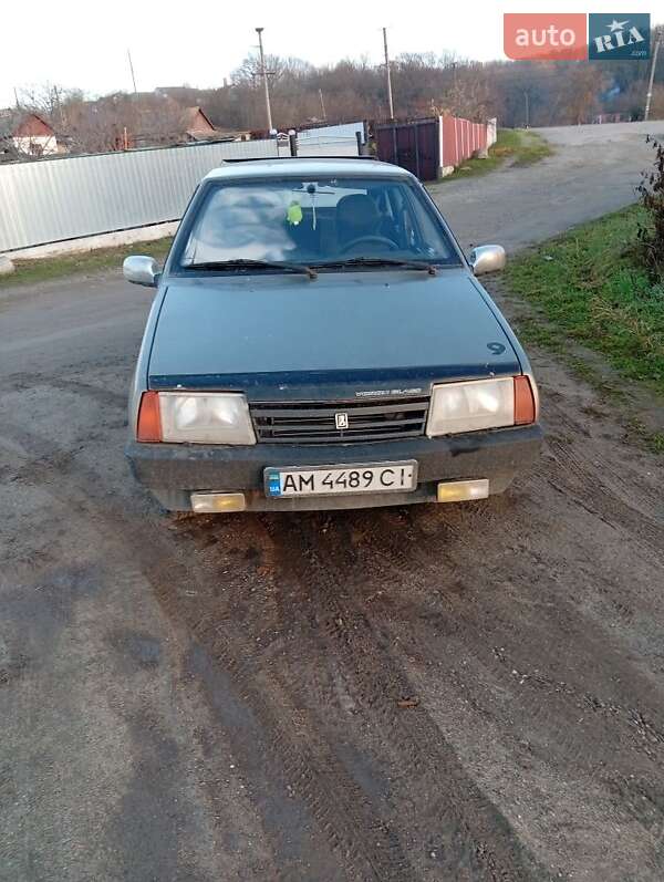 Хетчбек ВАЗ / Lada 2109 2001 в Тульчині
