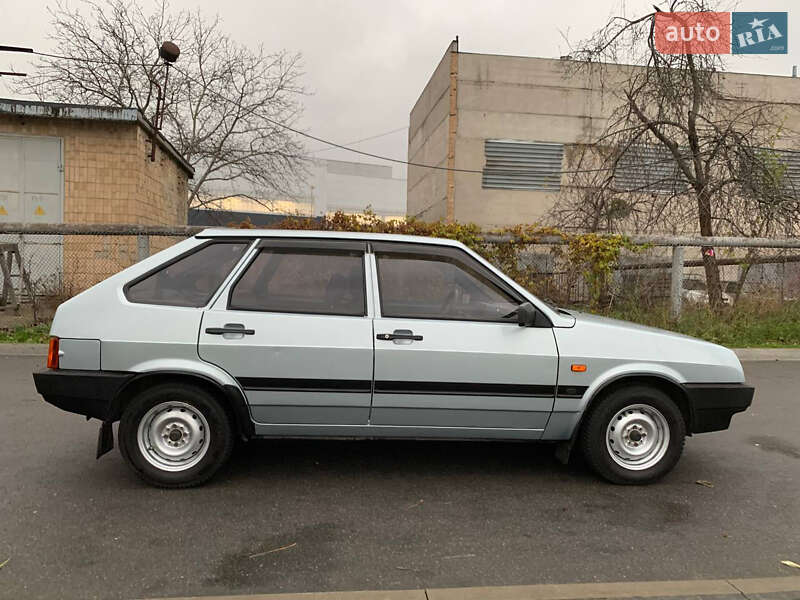 Хетчбек ВАЗ / Lada 2109 1998 в Василькові фото 4 Хетчбек ВАЗ / Lada 2109 1998 в Василькові