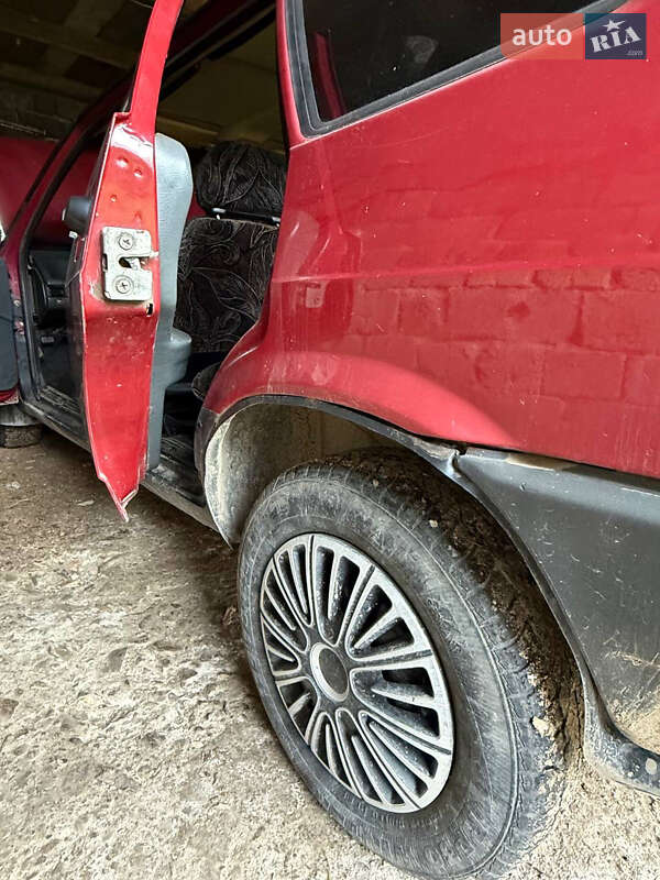 Хэтчбек ВАЗ / Lada 2109 1995 в Самборе фото Хэтчбек ВАЗ / Lada 2109 1995 в Самборе