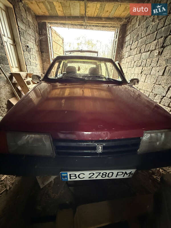 Хэтчбек ВАЗ / Lada 2109 1995 в Самборе фото 7 Хэтчбек ВАЗ / Lada 2109 1995 в Самборе