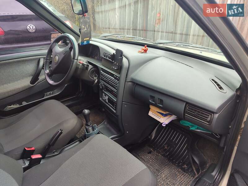 Хэтчбек ВАЗ / Lada 2109 2009 в Виннице