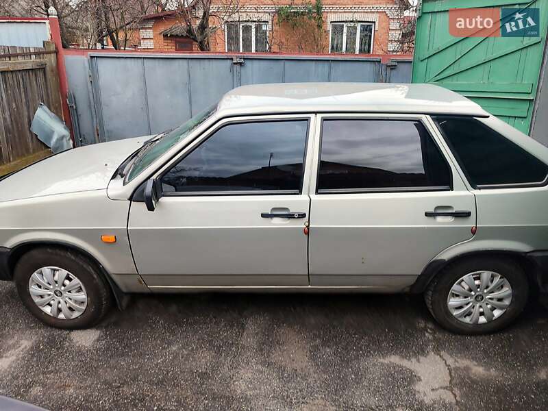 Хэтчбек ВАЗ / Lada 2109 2009 в Виннице
