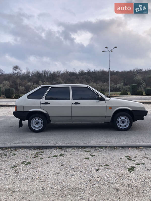 Хэтчбек ВАЗ / Lada 2109 2007 в Днепре фото 5 Хэтчбек ВАЗ / Lada 2109 2007 в Днепре