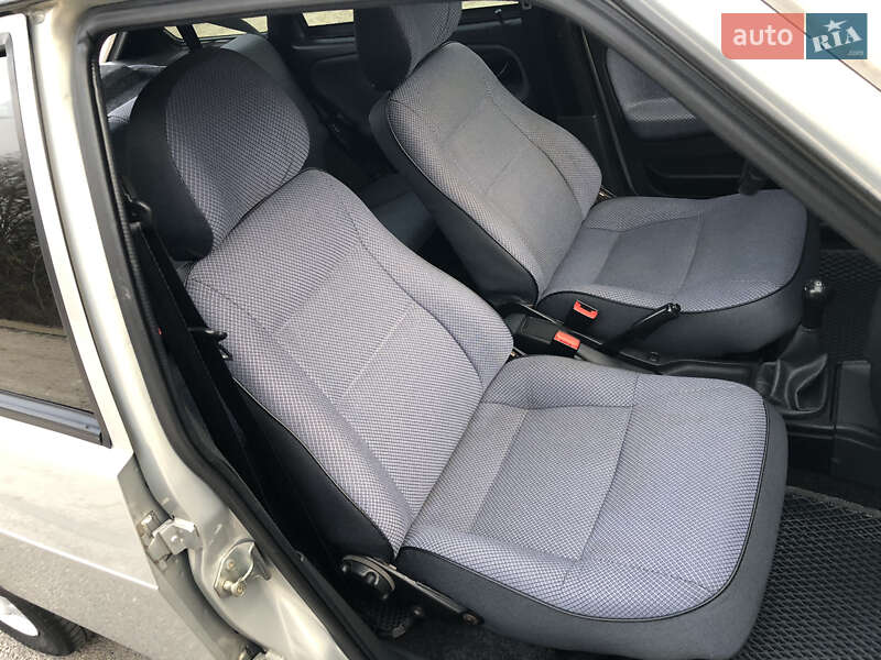 Хэтчбек ВАЗ / Lada 2109 2007 в Днепре фото 35 Хэтчбек ВАЗ / Lada 2109 2007 в Днепре