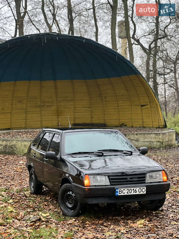 Хетчбек ВАЗ / Lada 2109 1991 в Новому Розділі фото 3 Хетчбек ВАЗ / Lada 2109 1991 в Новому Розділі