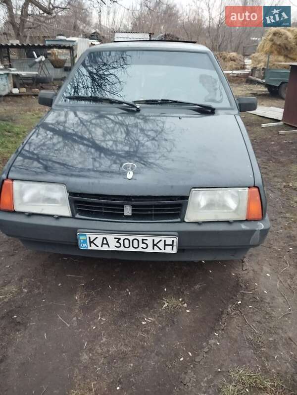 Хэтчбек ВАЗ / Lada 2109 1992 в Первомайске фото Хэтчбек ВАЗ / Lada 2109 1992 в Первомайске
