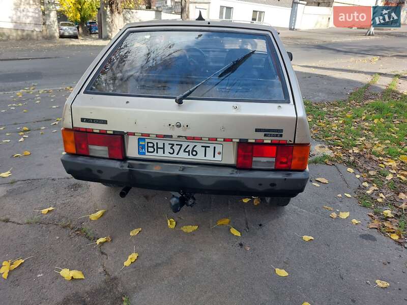 Хэтчбек ВАЗ / Lada 2109 1998 в Одессе