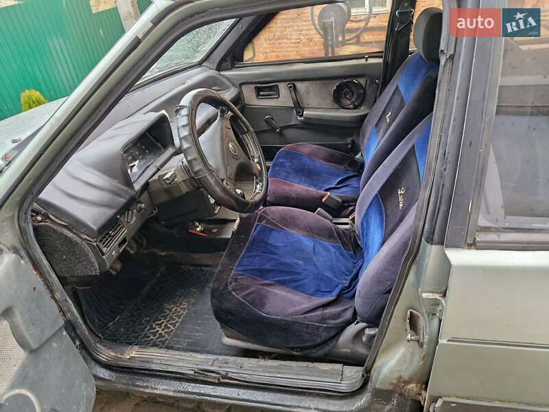 Хэтчбек ВАЗ / Lada 2109 1993 в Львове фото 5 Хэтчбек ВАЗ / Lada 2109 1993 в Львове