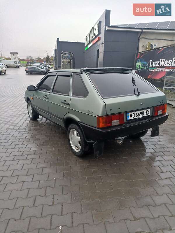 Хэтчбек ВАЗ / Lada 2109 2006 в Теребовле