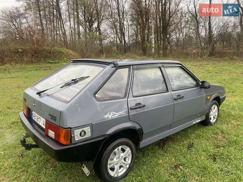 Хетчбек ВАЗ / Lada 2109 2002 в Калинівці