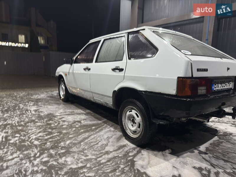 Хэтчбек ВАЗ / Lada 2109 1992 в Каменец-Подольском