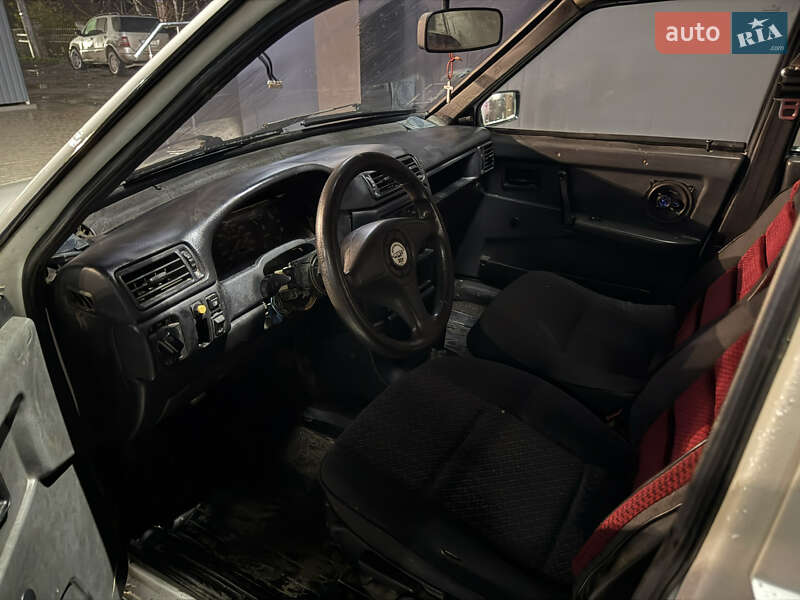 Хэтчбек ВАЗ / Lada 2109 1992 в Каменец-Подольском