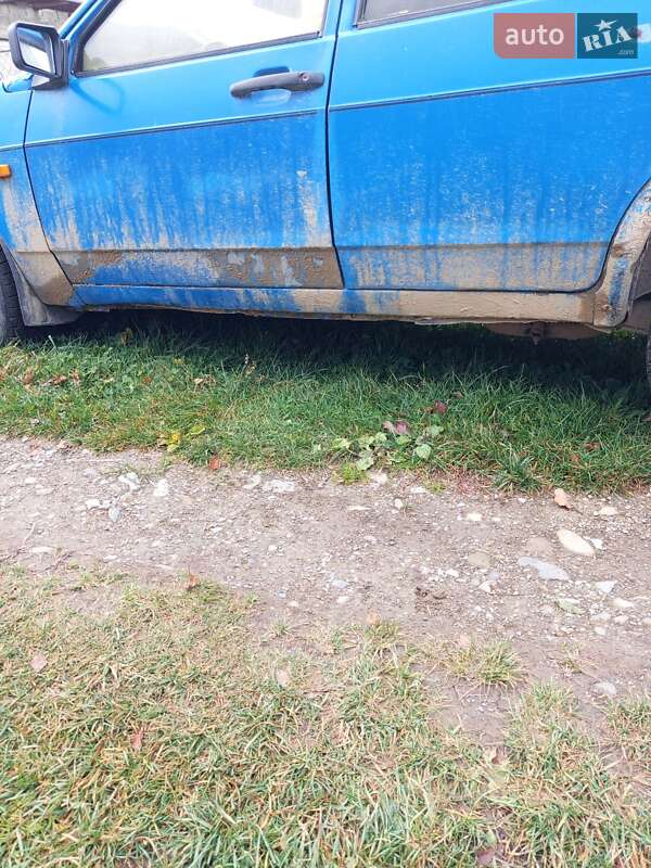 Хэтчбек ВАЗ / Lada 2109 1995 в Надворной